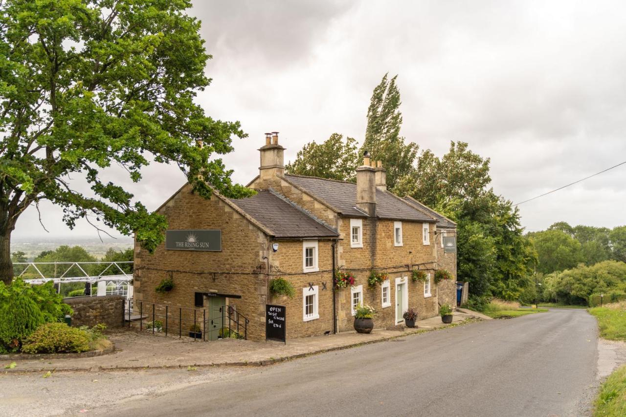 Rising Sun Pub, Restaurant And Rooms Lacock Exterior photo