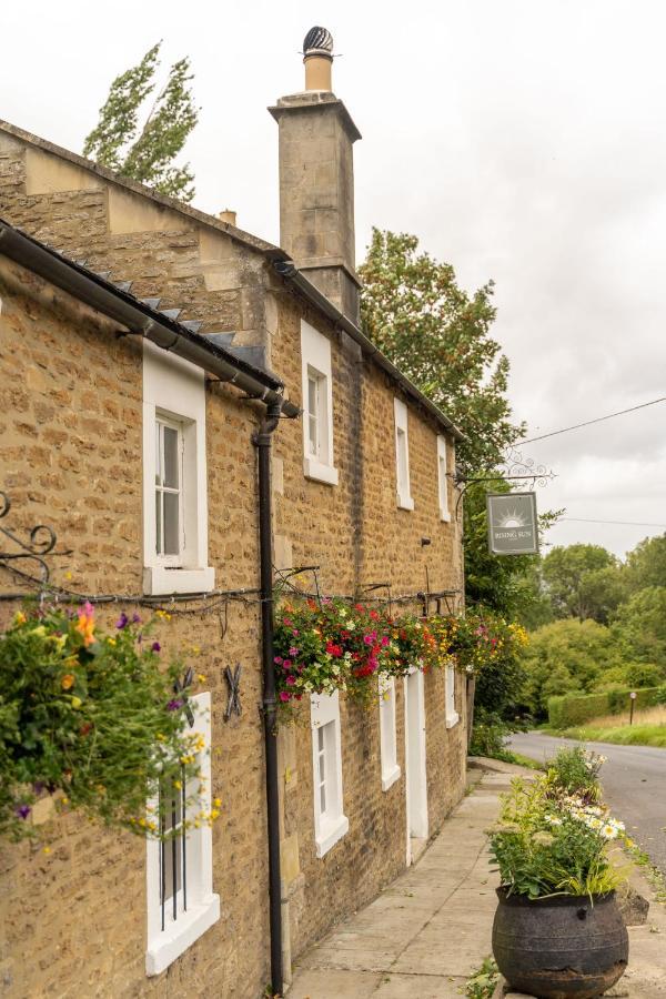 Rising Sun Pub, Restaurant And Rooms Lacock Exterior photo